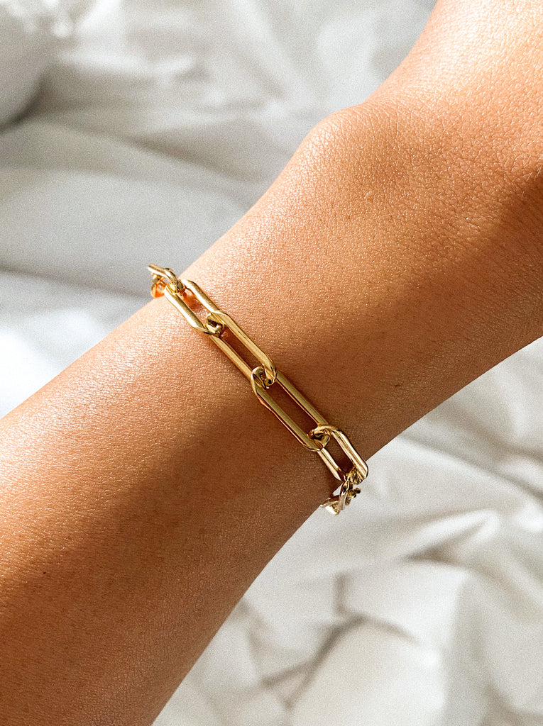 Diamond and Gold Oval Link Bracelet – NicoleHD Jewelry