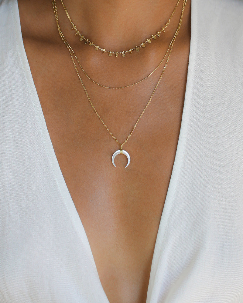 【HYERES LOR】Champagne Moon Hobo Chunky Long Necklace (W) Pendant Chunky Pearl Necklace (Unisex) | Flaire & Co.