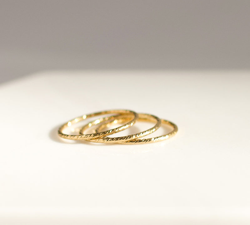 Thin Wire Stacking Ring